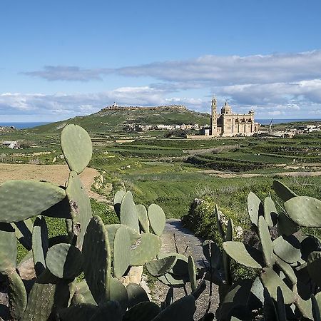 West B&B Għarb Esterno foto